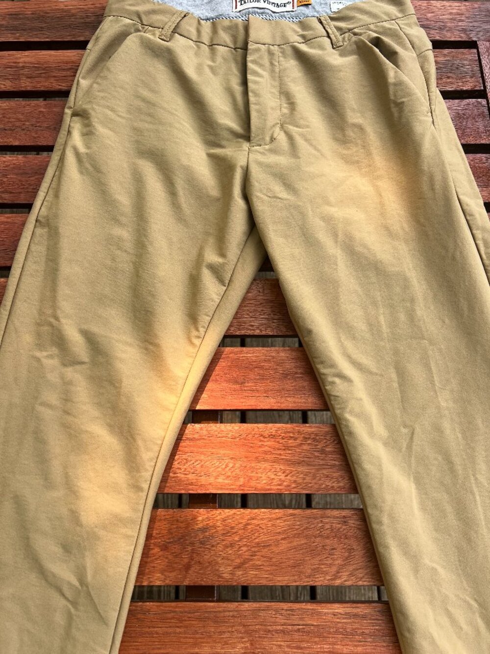Tailor Vintage microfiber khaki 32 x 32 excellent condition comfort waist